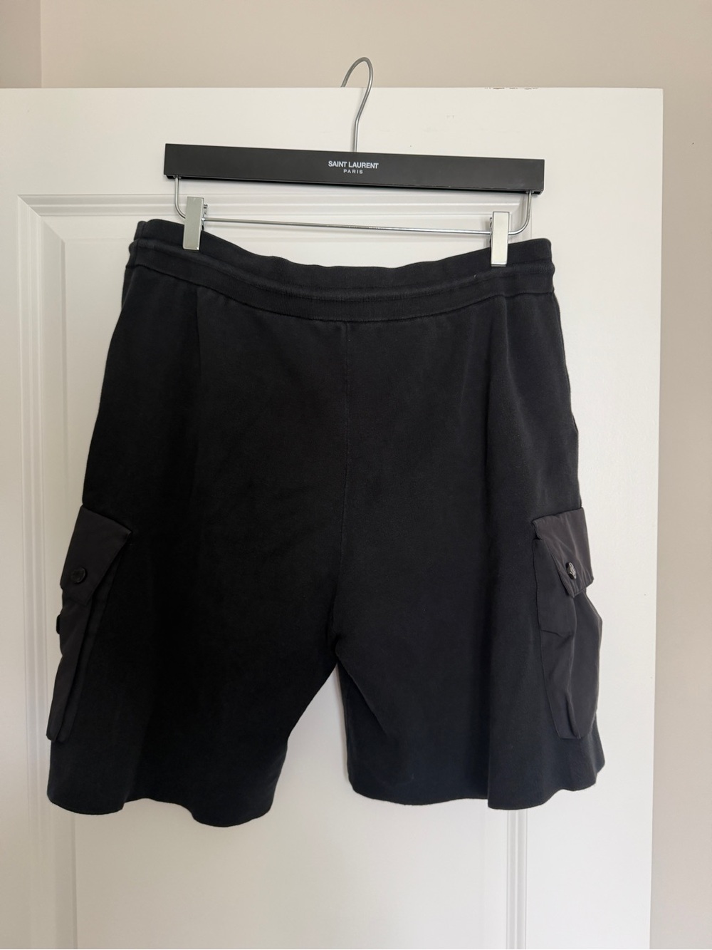 Louis Vuitton Black Cargo Pocket Men's Shorts - Picture 7 of 12